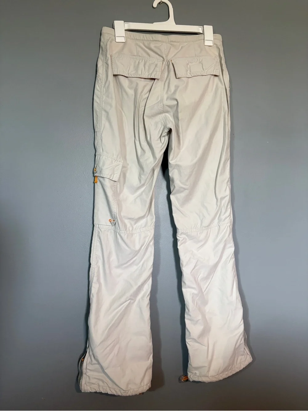 Abercrombie and Fitch khaki Women’s Cargo Pants with Drawstring Hem - Picture 2 of 12